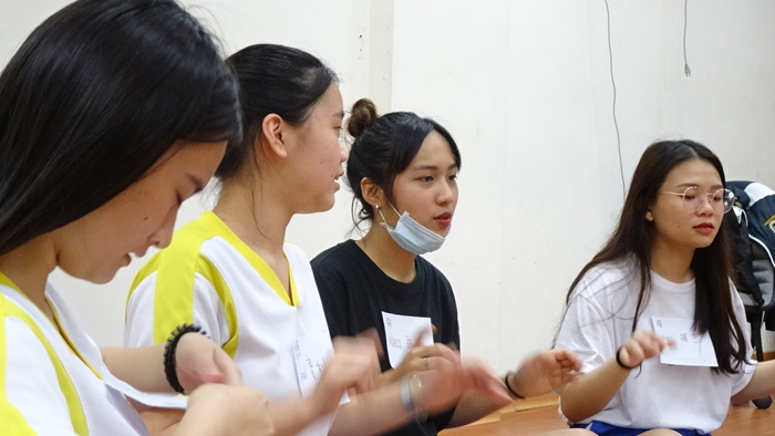 海孝小瞄吧~~